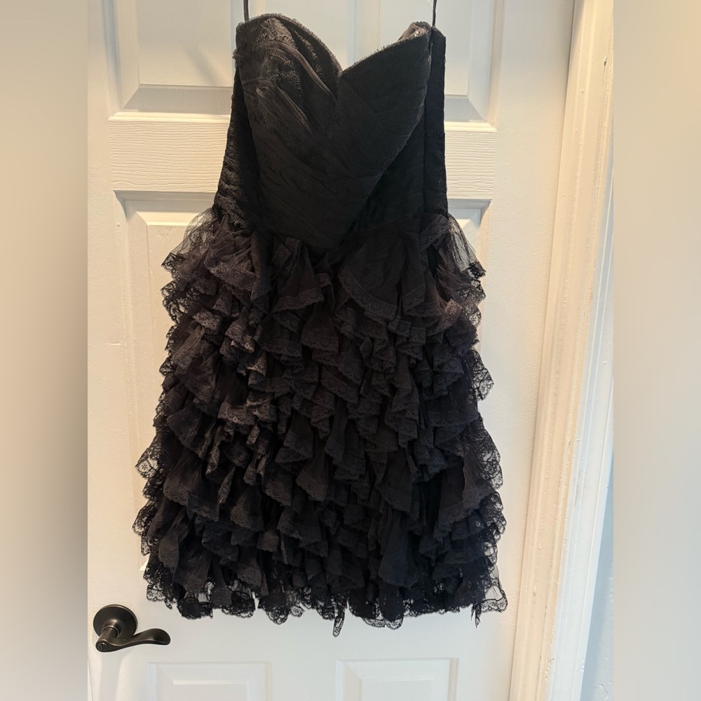 Strapless, lace dress